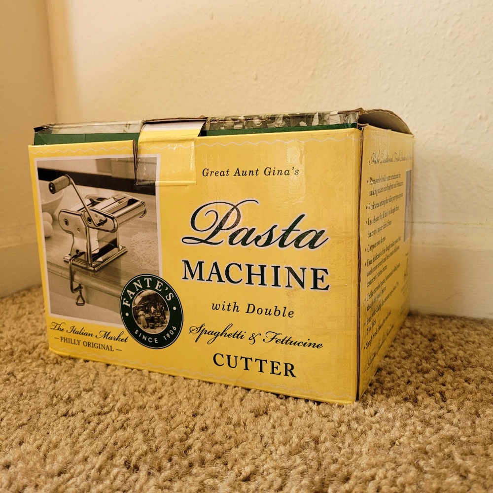 Fante's Great Aunt Gina's Pasta Machine